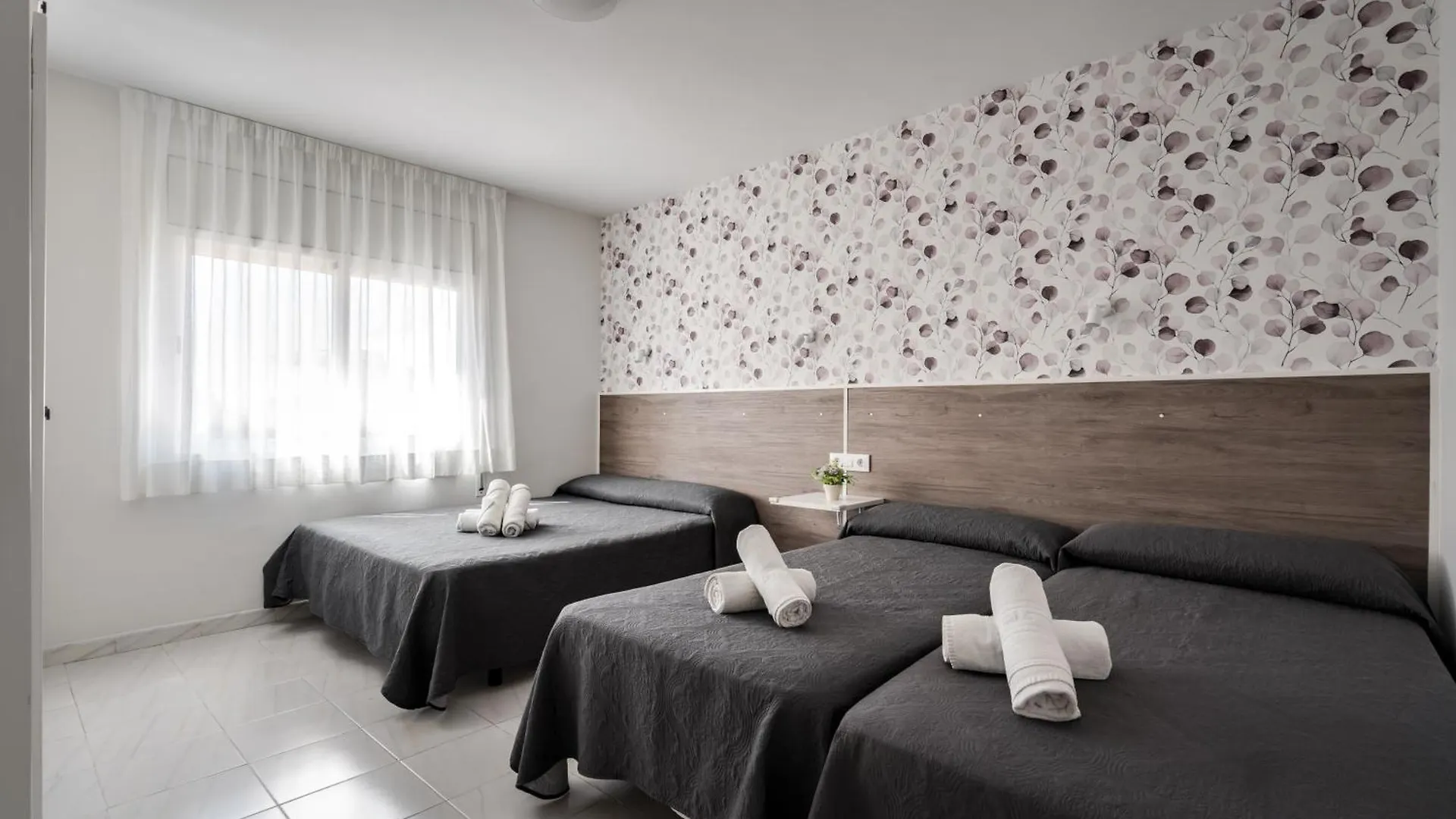 Hotel Tolosa Salou 2*,  Spanien